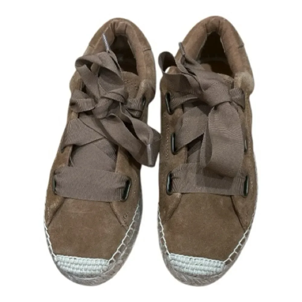 UGG Brianna Suede Chestnut Espadrille Sneaker Size 6